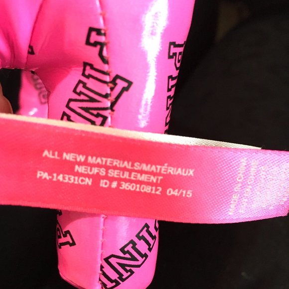 Victoria Secrets Pink Stuffed Plush Vinyl Dog 2015 - Picture 10 of 11